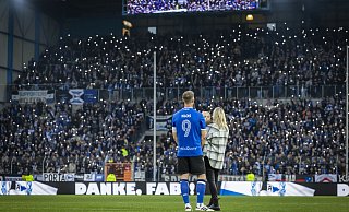 Über 20.000 Fans kamen am Samstag in die Schüco-Arena, um den Rekordspieler ihres Vereins zu verabschieden. - Sarah Jonek Fotografie Über 20.000 Fans kamen am Samstag in die Schüco-Arena, um den Rekordspieler ihres Vereins zu verabschieden. - Sarah Jonek Fotografie