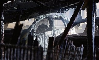 Sechs Autos wurden bei dem Brand am 8. August komplett zerstört. - Mike-Dennis Müller / www.mdm.ph