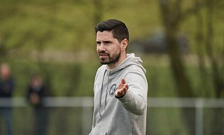 Tippt den Spieltag; Oetinghausens Trainer Marcel Rieso. - Yvonne Gottschlich Tippt den Spieltag; Oetinghausens Trainer Marcel Rieso. - Yvonne Gottschlich