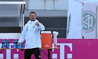 Bundestrainer Julian Nagelsmann plant für das Testspiel gegen die Niederlande mit der gleichen Anfangsformation wie in Frankreich. - Arne Dedert/dpa