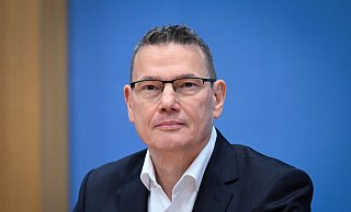 IT-Unternehmer Ralph Suikat plädiert für eine stärkere Besteuerung hoher und sehr hoher Vermögen. - Soeren Stache/dpa