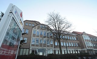 Die Filiale und das technische Zentrum der Sparkasse in Nettelstedt. - Joern Spreen-Ledebur