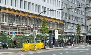 Derzeit bereits eine Baustelle: In die ehemalige Spielhalle an der Herforder Straße 1 soll die Bielefelder Stadtwache von Polizei und Ordnungsamt einziehen. - Andreas Zobe Derzeit bereits eine Baustelle: In die ehemalige Spielhalle an der Herforder Straße 1 soll die Bielefelder Stadtwache von Polizei und Ordnungsamt einziehen. - Andreas Zobe