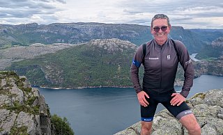 Hartmut Ortstadt, ein Mega-Radler. In achteinhalb Wochen fuhr er 6.000 Kilometern und erlebte eine atemberaubende Landschaft mit zahllosen Fjorden und tiefen Bergeinschnitten an der Küste Norwegens.?Foto: Ortstadt - Ortstadt