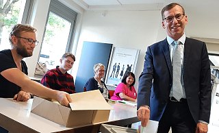 Als unabhängiger Kandidat hatte sich Amtsinhaber Tobias Scherf bei der Wahl des Warburger Bürgermeisters zur Wiederwahl gestellt. - Dieter Scholz Als unabhängiger Kandidat hatte sich Amtsinhaber Tobias Scherf bei der Wahl des Warburger Bürgermeisters zur Wiederwahl gestellt. - Dieter Scholz