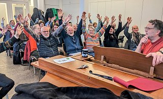 Bei den Proben in Warburg herrscht eine ausgelassene Stimmung. - Burkhard Battran