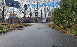 Auf dem kombinierten Rad-/Gehweg kollidierte der Radfahrer in Höhe der Holzhauser Straße beim Vorbeifahren mit der Fußgängerin. - Sebastian Radermacher