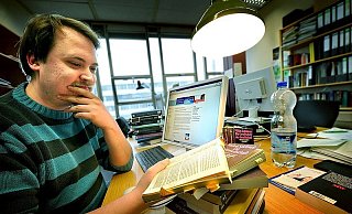 David Kraft arbeitet gewissenhaft und hält nichts vom geistigen Diebstahl. - FOTO: ANDREAS FRÜCHT
