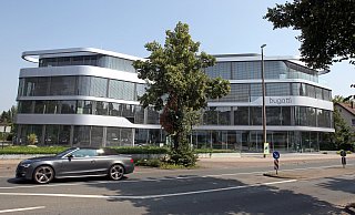 Den Mitarbeitern in der Firmenzentrale von Bugatti stehen unruhige Zeiten ins Haus. - Frank-Michael Kiel-Steinkamp