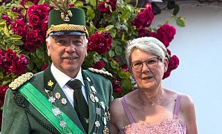 Reinhard und Doris Dreker sind das neue Königspaar in Haaren. - Schützenverein Haaren