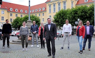 Wahlkampf in Zeiten der Pandemie: Bürgermeister Kähler und sein Team müssen ohne Maske Abstand halten. - Frank-Michael Kiel-Steinkamp