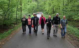 Teilnehmer auf ihrer Wanderung. - Johannes Büttner