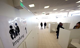Das Impfzentrum im ehemaligen britischen Supermarkt an der Marienfelder Straße ist fertig. Jetzt fehlt nur noch der Impfstoff. - Andreas Frücht
