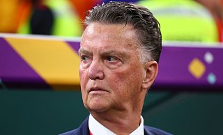 Der niederländische Trainer Louis Van Gaal zieht nach der Niederlage Bilanz. - Tom Weller/dpa