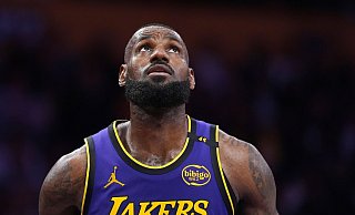 Schluss nach Saison 23: LeBron James hört auf. - Mark J. Terrill/AP/dpa