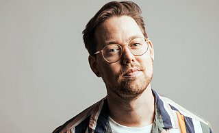 Der Paderborner Songwriter Batomae wird von seiner Tour mit Pur berichten. - Jan Kopke
