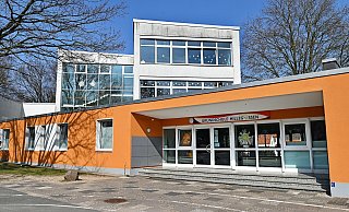 Die Grundschule Hillegossen ist eine von 18 Schulen in Bielefeld, die zum kommenden Schuljahr Kinder ablehnen muss. - BARBARA FRANKE