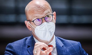 Krisenstabsleiter Ingo Nürnberger erläutert, wie die aktuelle Corona-Lage in Bielefeld aussieht und was das bedeutet. - Sarah Jonek