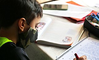 Gerade jüngere Schüler sollen schneller zurück in die Schule. - Marc Thele/ Pixabay