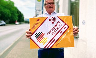Franz Schaible von der Stiftung Solidarität wirbt für das neue "Ehrenamts-Jobticket" - Eike J. Horstmann