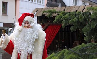 Dirk Wellmann aus Hiddenhausen ist in diesem Jahr ein verhinderter Weihnachtsmann. - David Knapp