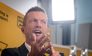Lothar Matthäus spricht im Deutschen Fußballmuseum zum Thema Nationalmannschaft und EM 2024. - Bernd Thissen/dpa