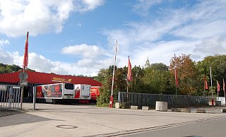 Die Jahnstraße trennt das Wohn- vom Gewerbegebiet mit der dort ansässigen Spedition. - Sandra Spieker