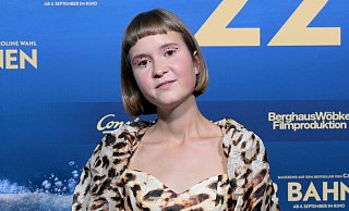 Binnen drei Jahren hat Caroline Wahl drei Romane geschrieben. (Archivbild) - Felix Hörhager/dpa