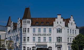 Haus mit Tradition: Der Bielefelder Hof hatte seit 1988 einer eigens gegründeten Kapitalgesellschaft gehört. - Foto: Andreas Zobe/NW