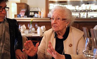 Erna de Vries will junge Menschen über die Gräueltaten der Nazis aufklären. - Bernhard Preuß