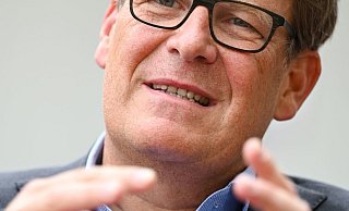 Thomas Fuhrmann, Sportchef des ZDF, am Rande der Präsentation der "sportstudio-Arena" auf dem ZDF-Gelände in Mainz-Lerchenberg. - Foto: Arne Dedert/dpa