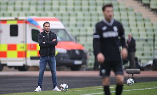 Für Trainer Rino Capretti bringt es nichts, sich zu viel mit der Tabellensituation zu beschäftigen. „Besser, wir konzentrieren uns auf das Spiel." - picture alliance / Wagner