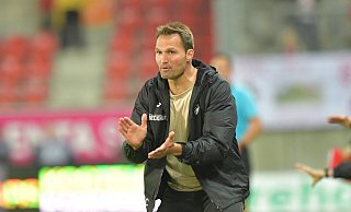 Erfolgshungrig: Der Coach des Sportclub Verl, Rino Capretti, will mit seinem Team den Westfalenpokal gewinnen. - Jens Dünhölter