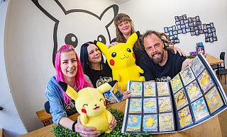 Pikachu ist immer dabei: das Pokémon-Team mit (v.l.) Lena Johanning, Jaqueline Detert, Daniela Wildenhof und Daniel Wildenhof. - Mike-Dennis Müller