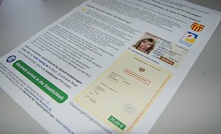 In Bad Essen riefen Reichsbürger im Januar 2017 auf Flugblättern dazu auf, einen „Staatsangehörigkeitsausweis“ bei ihnen zu beantragen - Sandra Spieker In Bad Essen riefen Reichsbürger im Januar 2017 auf Flugblättern dazu auf, einen „Staatsangehörigkeitsausweis“ bei ihnen zu beantragen - Sandra Spieker