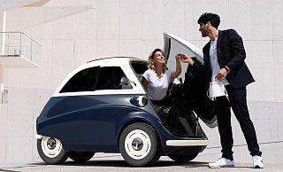 La dolce Vita: Die Karo-Isetta von Artega wird in den Ausstattungslinien „Intro" (hier im Bild) und „Edition" angeboten. - PR La dolce Vita: Die Karo-Isetta von Artega wird in den Ausstattungslinien „Intro" (hier im Bild) und „Edition" angeboten. - PR