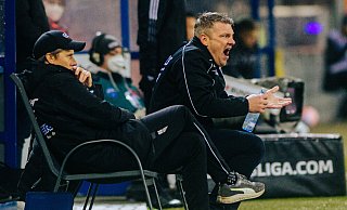 SCP-Coach Lukas Kwasniok (r.) war am Freitag über die Darbietung seiner Mannschaft alles andere als erfreut. - Besim Mazhiqi