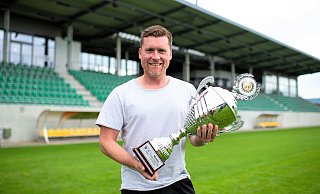 Als Co-Trainer des SV Rödinghausen durfte Sebastian Block ebenfalls mal den Meisterpokal in die Arme nehmen. „Eine geile Zeit", betont der 39-Jährige, der jetzt das Trainerteam von Borussia Dortmunds U23 verstärkt. - Noah Wedel