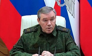 Der russische Generalstabschef Waleri Gerassimow kündigt Angriffe gegen die Ukraine auf gesamter Front bis Herbst an. - Uncredited/Russian Defense Ministry Press Service/AP/dpa Der russische Generalstabschef Waleri Gerassimow kündigt Angriffe gegen die Ukraine auf gesamter Front bis Herbst an. - Uncredited/Russian Defense Ministry Press Service/AP/dpa