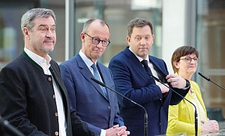 Schwarz-rot wäre keine große Koalition mehr - aber was dann? (Archivbild) - Kay Nietfeld/dpa