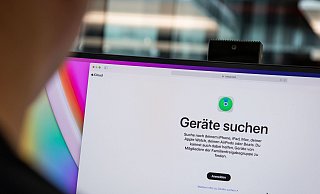 Um ein vermisstes Smartphone orten zu können, muss die Funktion in den Einstellungen aktiviert werden. - Christin Klose/dpa-tmn