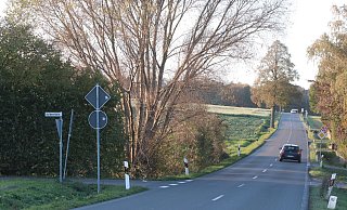 Die Polizei hat die Kreuzung Auf dem Keile / Häger Straße bereits als Unfallhäufigkeitsschwerpunkt eingestuft. Ein Anwohner fordert dort Tempo 30. - Susanne Barth