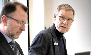 Blickten auf die Straftaten im vergangenen Jahr: (v.l.) Kriminaldirektor Björn Brocks und Landrat Sven-Georg Adenauer. - Andreas Frücht