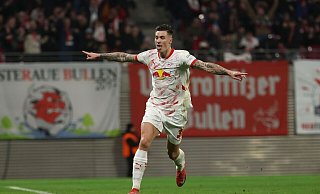 Benjamin Sesko traf für RB Leipzig per Hand-Elfmeter. - Jan Woitas/dpa