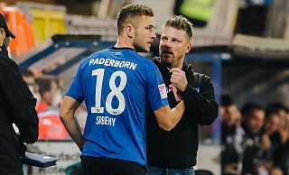 SCP-Coach Lukas Kwasniok muss am Freitag in Kiel auf den zuletzt deutlich formverbesserten Dennis Srbeny (l.) verzichten. - Besim Mazhiqi