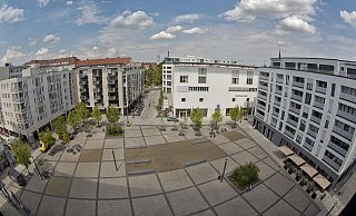 Ein Blick auf den neu gestalteten Neumarkt. - jonek-fotografie.de