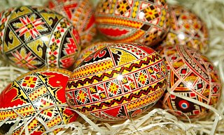 Beim „internationalen Ostereiermarkt" versammeln sich über 40 Künstler und zeigen, wie aus den zerbrechlichen Rohlingen wahre Kunstwerke entstehen.  - Pixabay (Symbolfoto)
