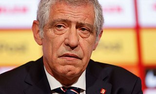 Der Portugiese Fernando Santos wird Trainer der polnischen Fußball-Nationalmannschaft. - Michal Dyjuk/AP/dpa