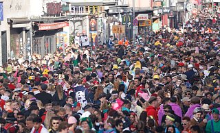 Die Zülpicher Straße in Köln am 11.11.2022. - Thomas Banneyer/dpa