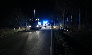 Die Feuerwehr war mit 19 Kräften im Einsatz an der Elser Hude. - Feuerwehr Paderborn